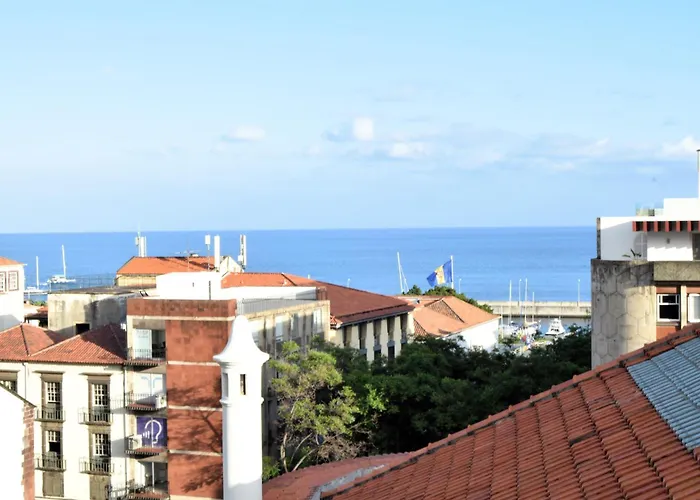 Zarco Suites By Se Funchal 住宿加早餐酒店